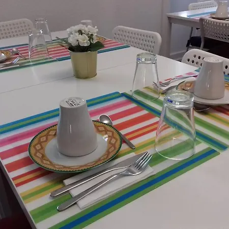 White House Hostal