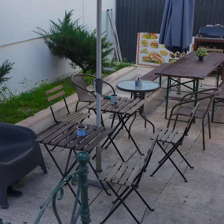 호스텔 White House