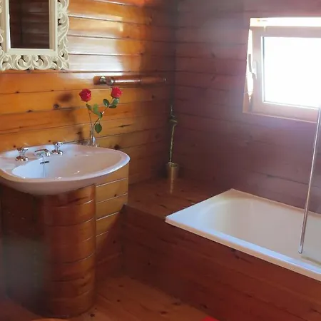 Hostal White House