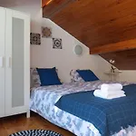 White House Albergue *