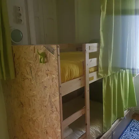 Hostel White House *